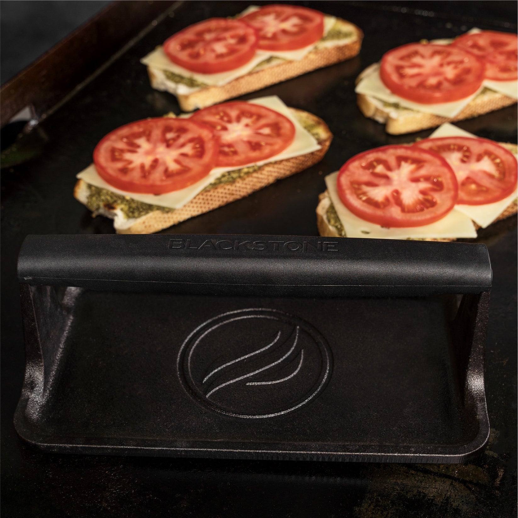 Blackstone Burgerpresse 5553EU – Eckig – für Grill, Gusseisen, Schwarz