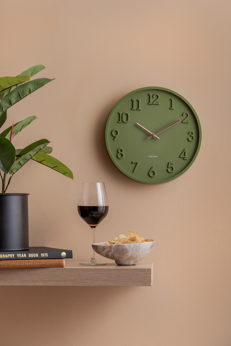 Karlsson Wanduhr Calma – Ø 30 cm, grün, Kunststoff
