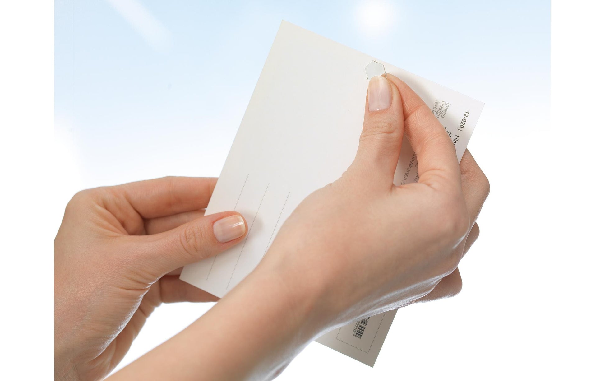 TESA TACK Klebepads – wiederablösbar, transparent, tropffrei, für Papier, leichtgewichtige Gegenstände