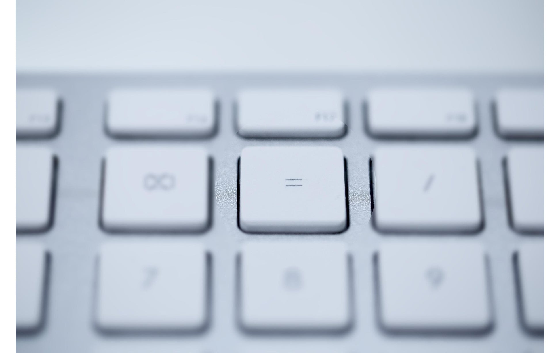 LMP KB-1243 – Tastatur – Membran – kabelgebunden, USB-A – QWERTZ (CH)
