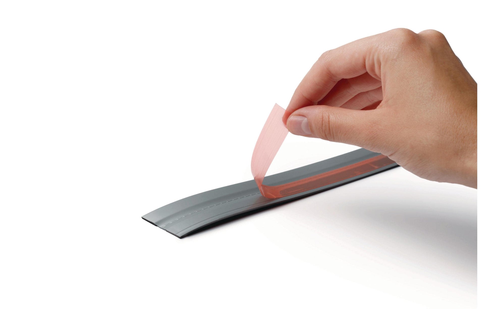 Durable Magnetschiene – magnetisch, selbstklebend, zuschneidbar – schwarz – Kunststoff – 5'000 × 17 × 4 mm
