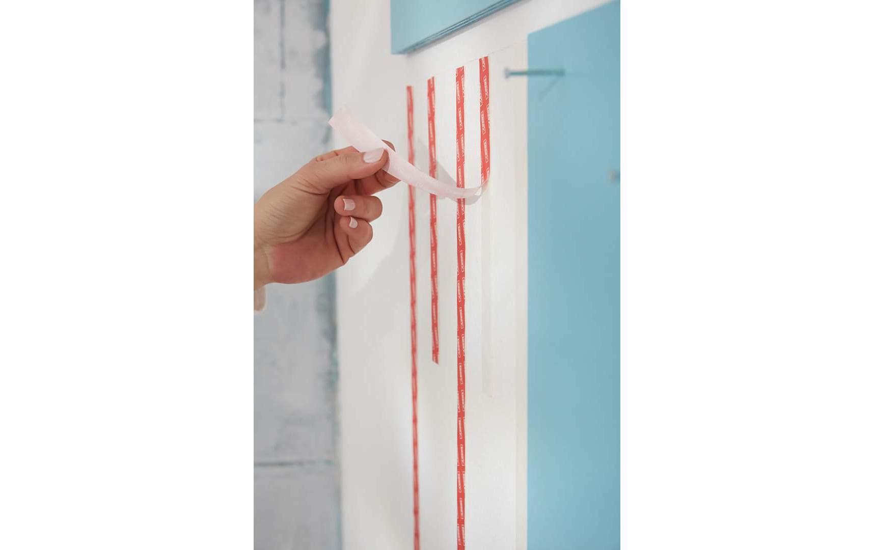 Tesa Montageband Ultra Strong, für Innen- & Aussenanwendungen – 19 mm × 5 m, weiss, bis 10 kg/10 cm