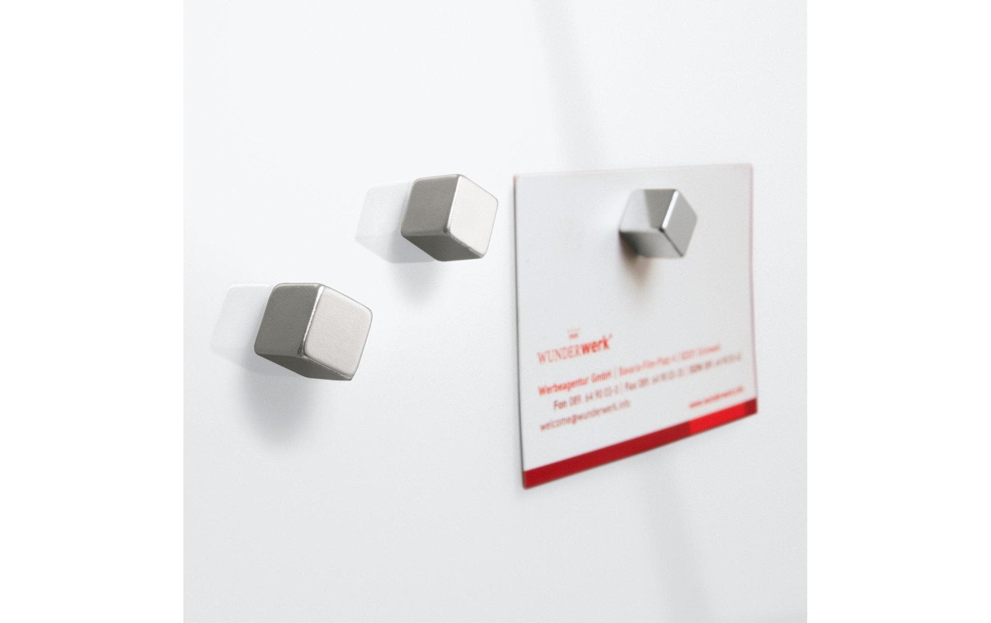 Sigel Whiteboard – 100 × 65 cm, Glas, magnetisch, Wandmontage, inkl. Magnete, Montagesatz