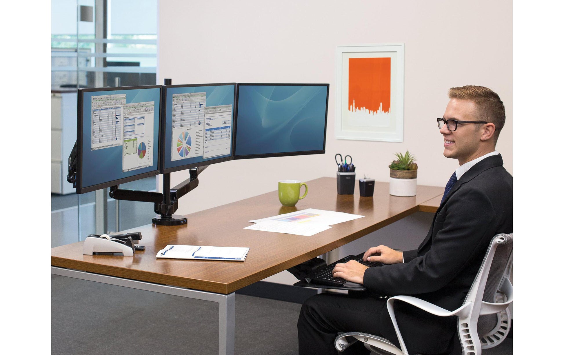 Fellowes Platinum – Monitorhalterung, 3 Monitore, Tischklemme, bis 27", VESA 75 × 75/100 × 100 mm, Schwarz
