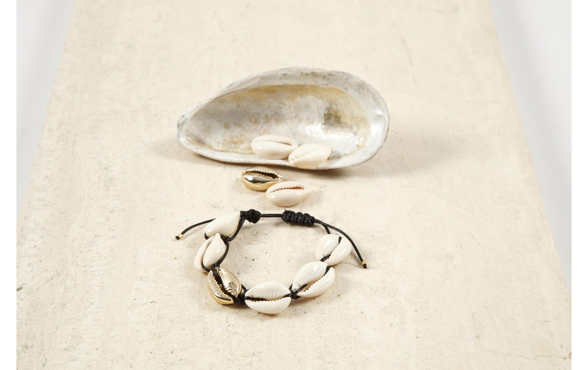 Creativ Company Muschelperlen – Gold – Ø 20 mm – 6 Stk.
