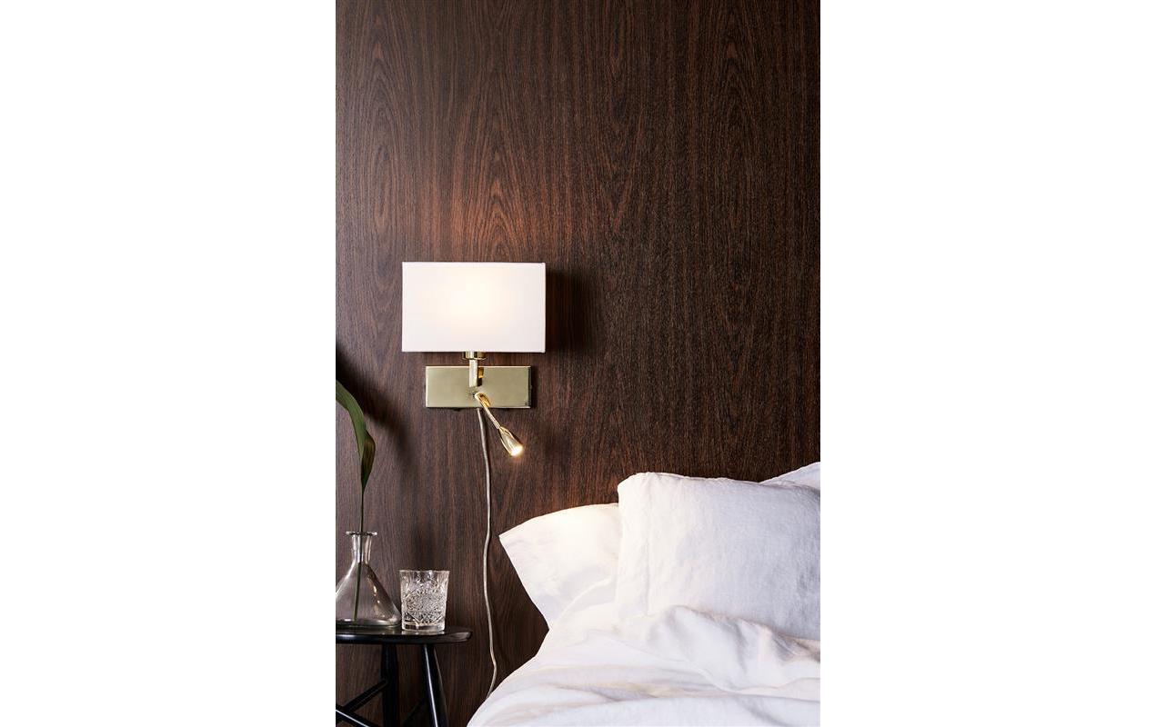 Markslöjd Wandleuchte Savoy – 25 × 20 cm, 485 lm, 60 W, Messing/Weiss, LED-Leselicht 3 W, Schalter