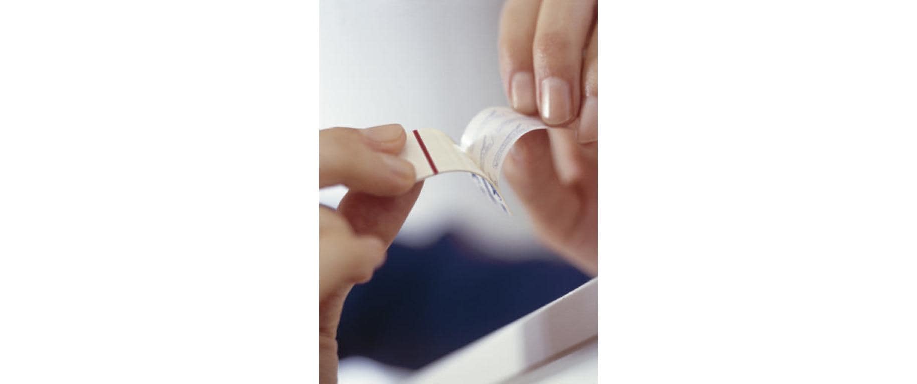 TESA Powerstrips Grosse Montagestreifen – für diverse Oberflächen, weiss, bis 2 kg, 10 Stk., Innen
