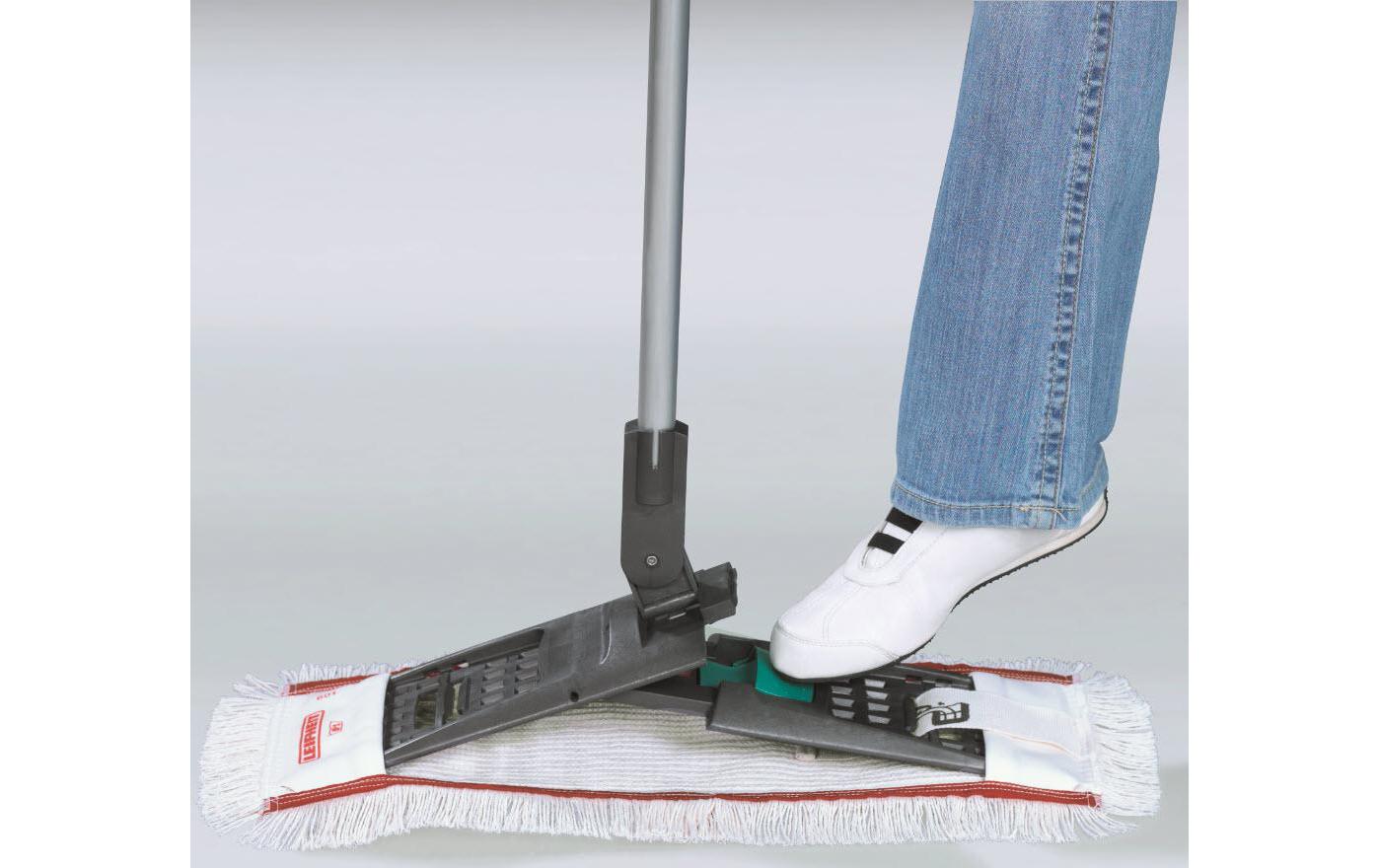 Leifheit Professionelles Flachwisch-System – Bodenwischer – Wischbreite 50 cm, Teleskopstiel, Silber