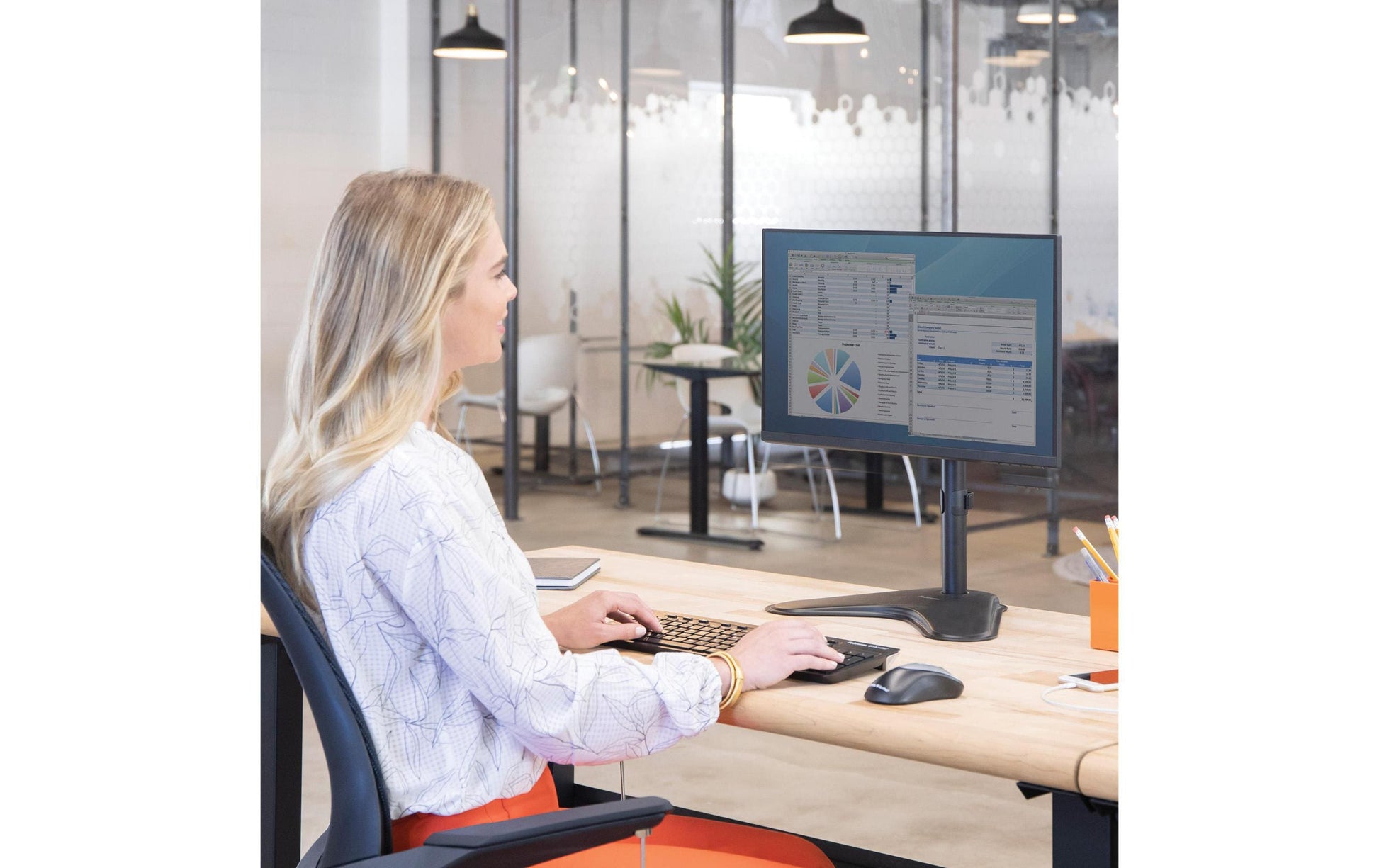 Fellowes Seasa – Monitorhalterung, Standfuss – bis 32", VESA 75 × 75/100 × 100 mm, neigbar ±45°, drehbar 360°