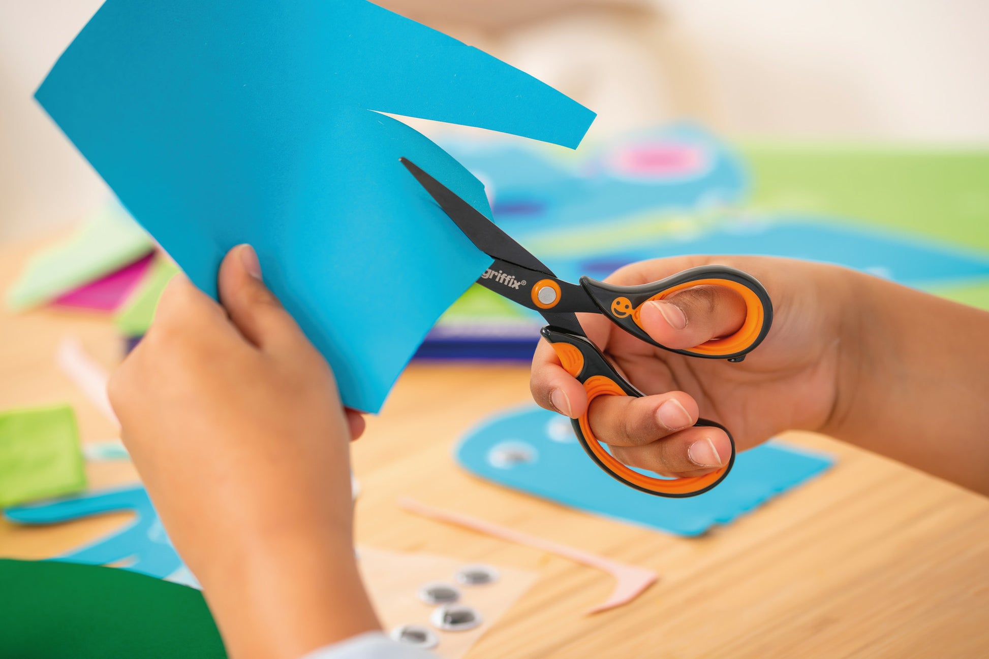 Pelikan Griffix Kinderschere – ergonomischer Griff, Namensschild, Schwarz/Orange
