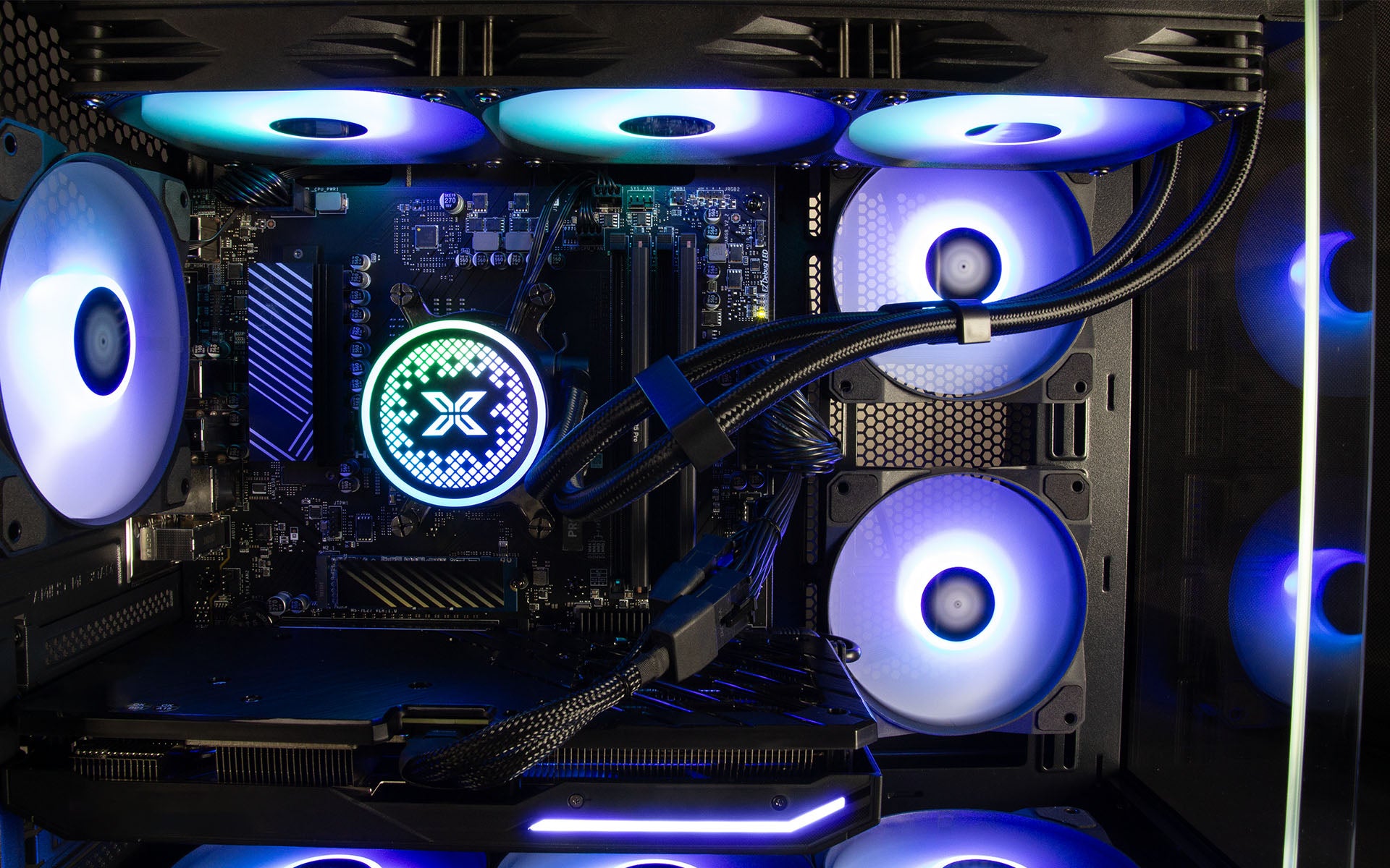 Captiva Tower – AMD Ryzen 7 7800X3D, 32 GB RAM, 2 TB SSD, NVIDIA GeForce RTX 5070 Ti 16 GB, Windows 11 Home