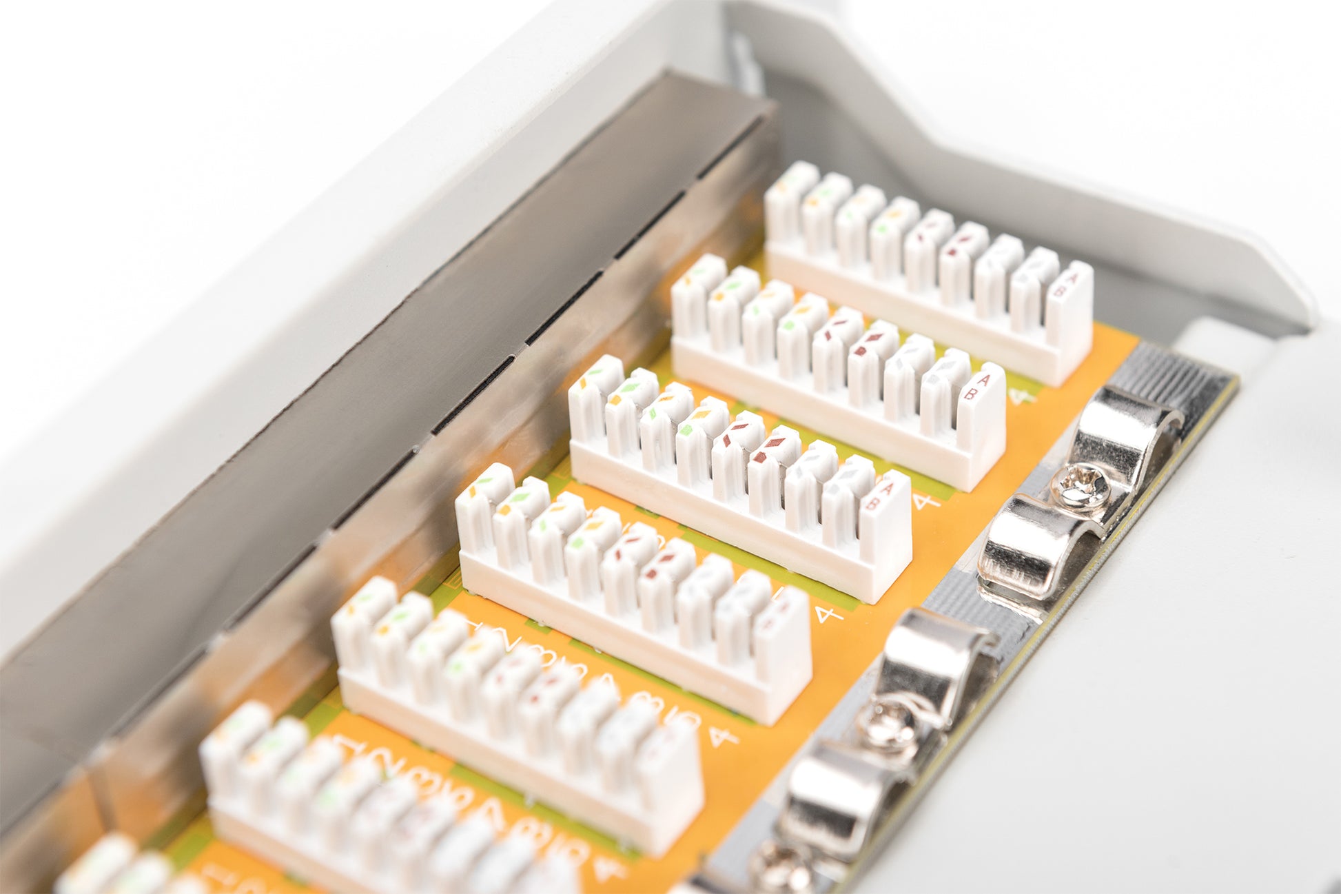 Digitus Patchpanel – Cat 6 (Klasse E), geschirmt, 12× RJ-45, 19", 1U, Grau