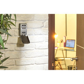 Master Lock Schlüsselsafe 5425EURD – Elektronikschloss – 72 × 52 × 126 mm – Wassergeschützt – Wandmontage – Grau