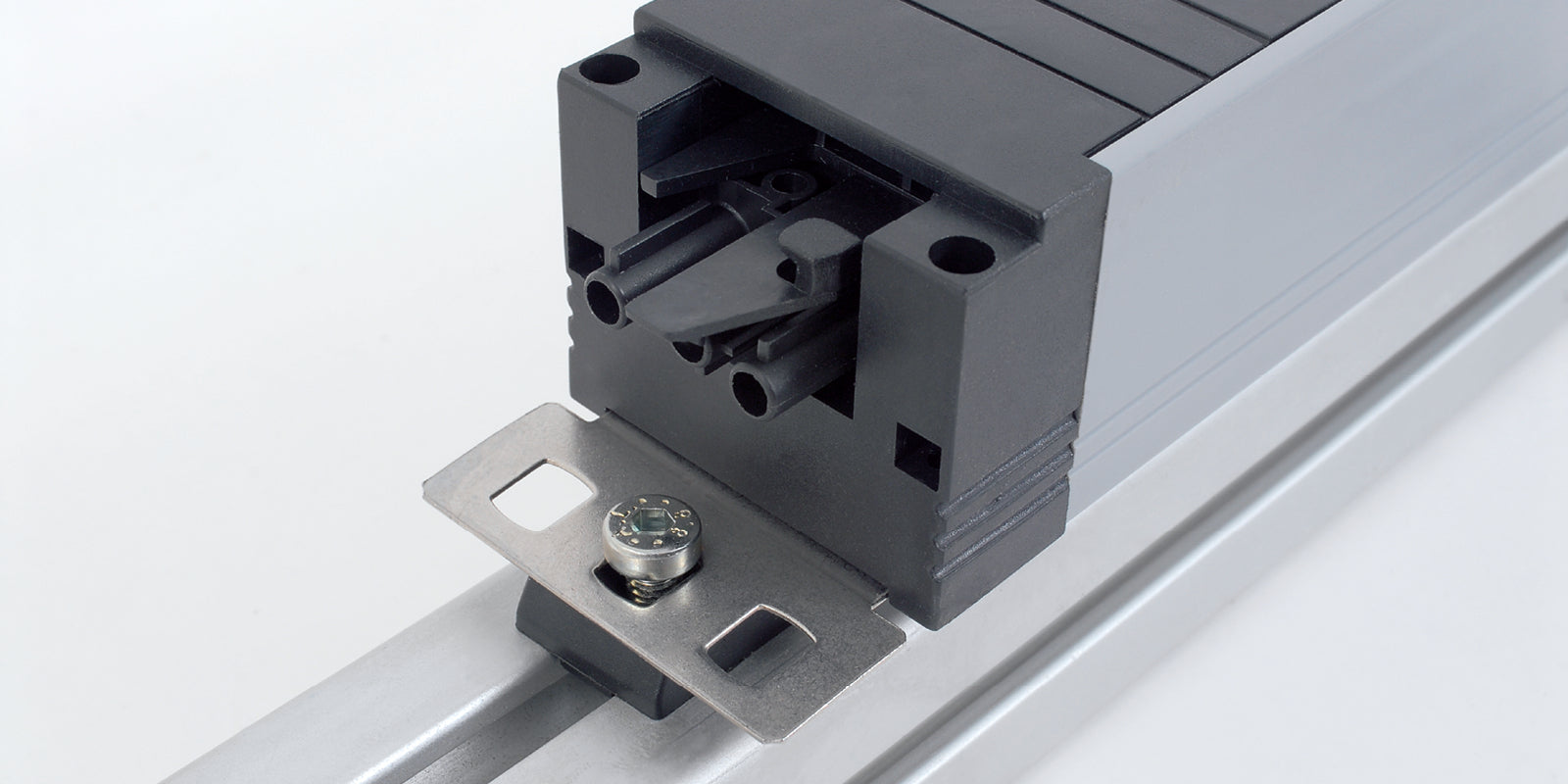 Bachmann Steckdosenleiste, 2×T13, 2×USB-C, ohne Schalter, IP20 – silber/schwarz