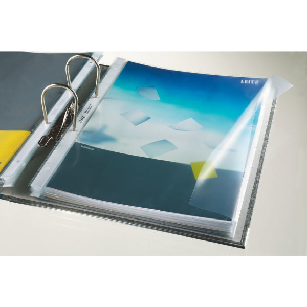 Leitz Prospekthülle A4, blendfrei genarbt, 120 µm, mit Klappe, transparent – 50 Stück