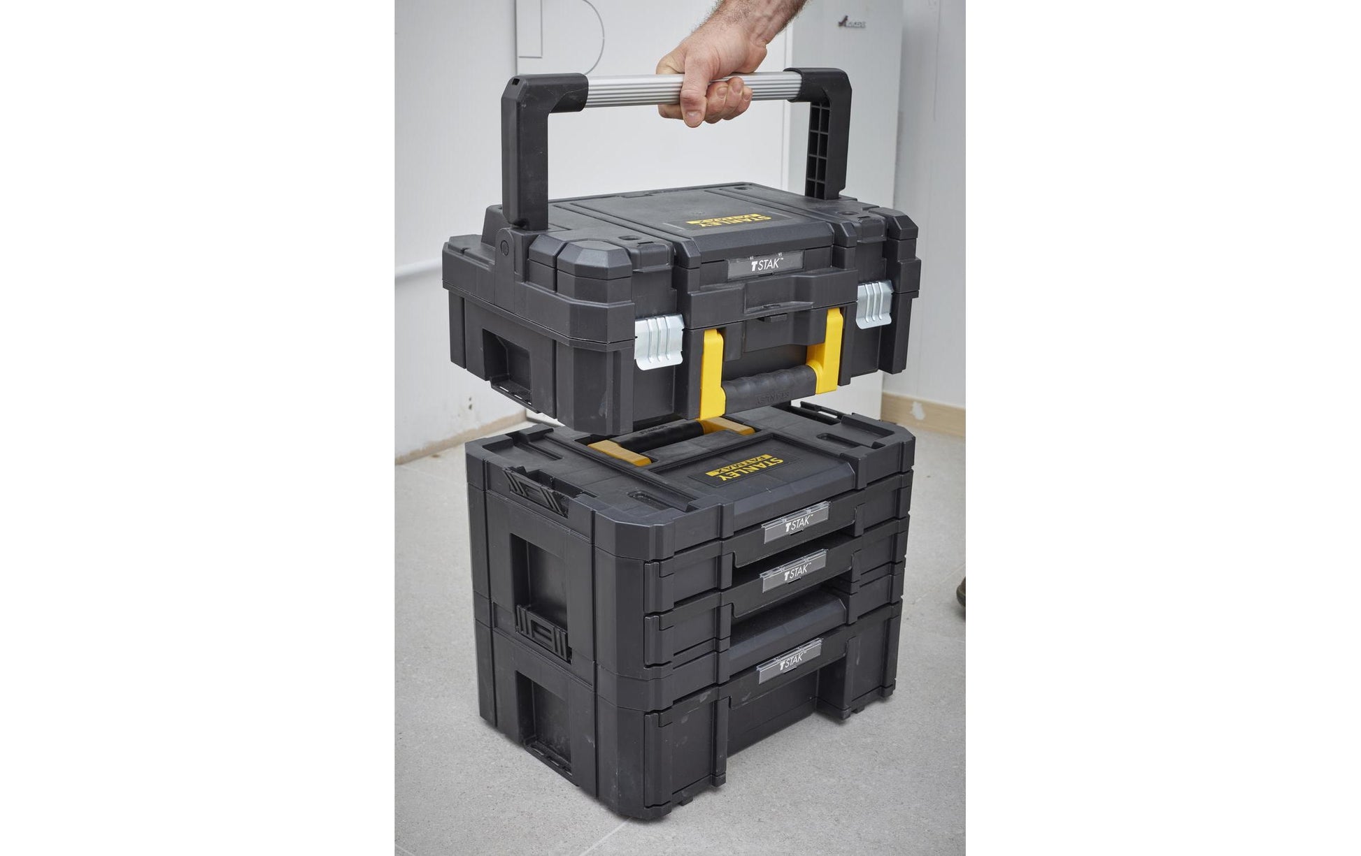 Stanley Werkzeugkasten TSTAK I, 349 × 442 × 184 mm, 14 l, Metall, Kunststoff, schwarz, mit Tragegriff