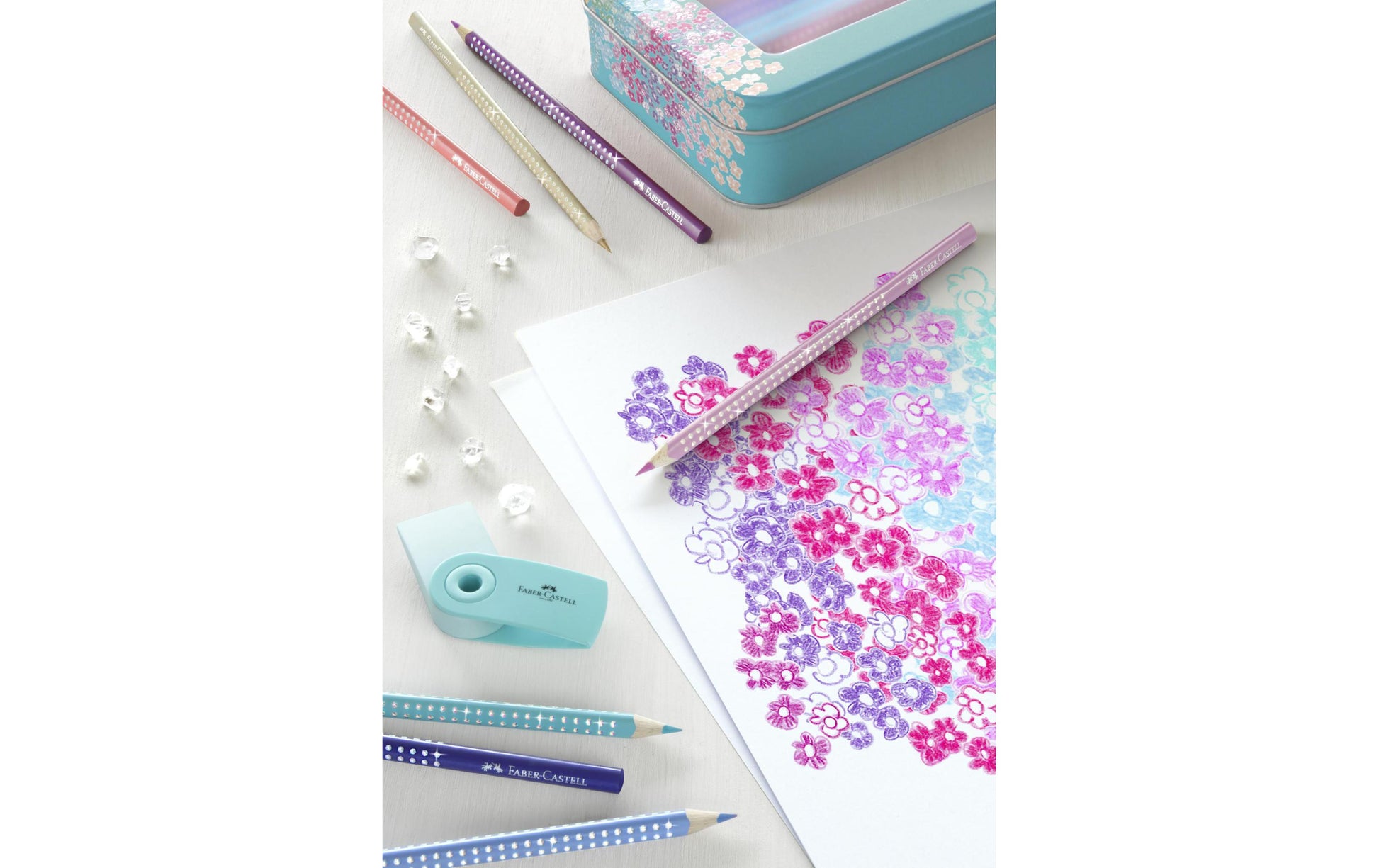 Faber-Castell Aquarellfarbstifte Grip Sparkle – 20 Farben, im Metalletui, mit Spitzer, Ø 3 mm, dreikantig, FSC