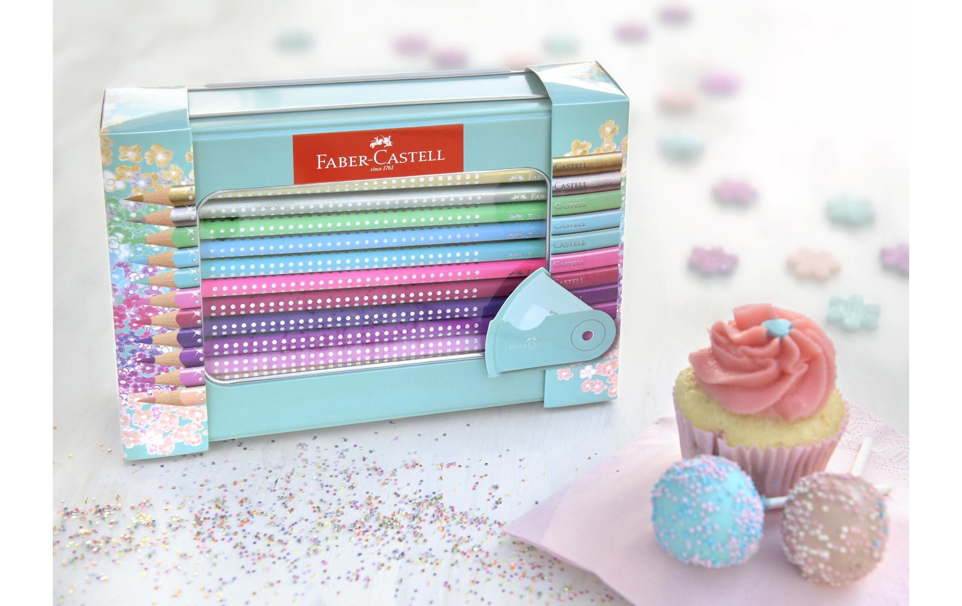 Faber-Castell Aquarellfarbstifte Grip Sparkle – 20 Farben, im Metalletui, mit Spitzer, Ø 3 mm, dreikantig, FSC