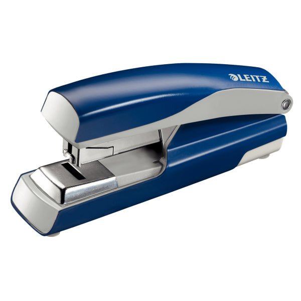 Leitz 5523 Hefter, 40 Blatt, für 24/6, 26/6, 24/8, Flat-Clinch, Einlegetiefe 38 mm, blau