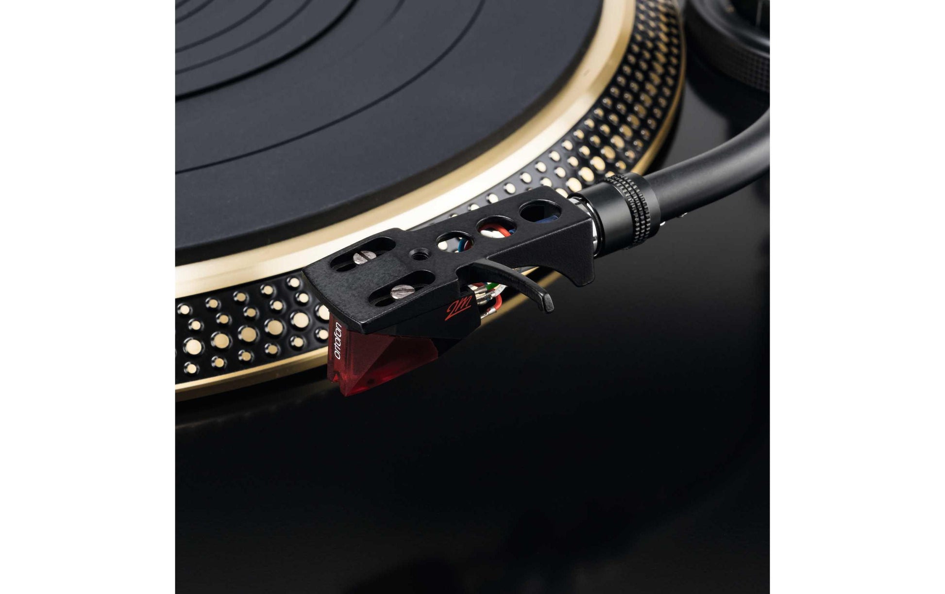 Reloop HiFi Turn5 – Plattenspieler – Direktantrieb, inkl. Ortofon 2M Red, S-Form-Tonarm, 78 U/min – Schwarz