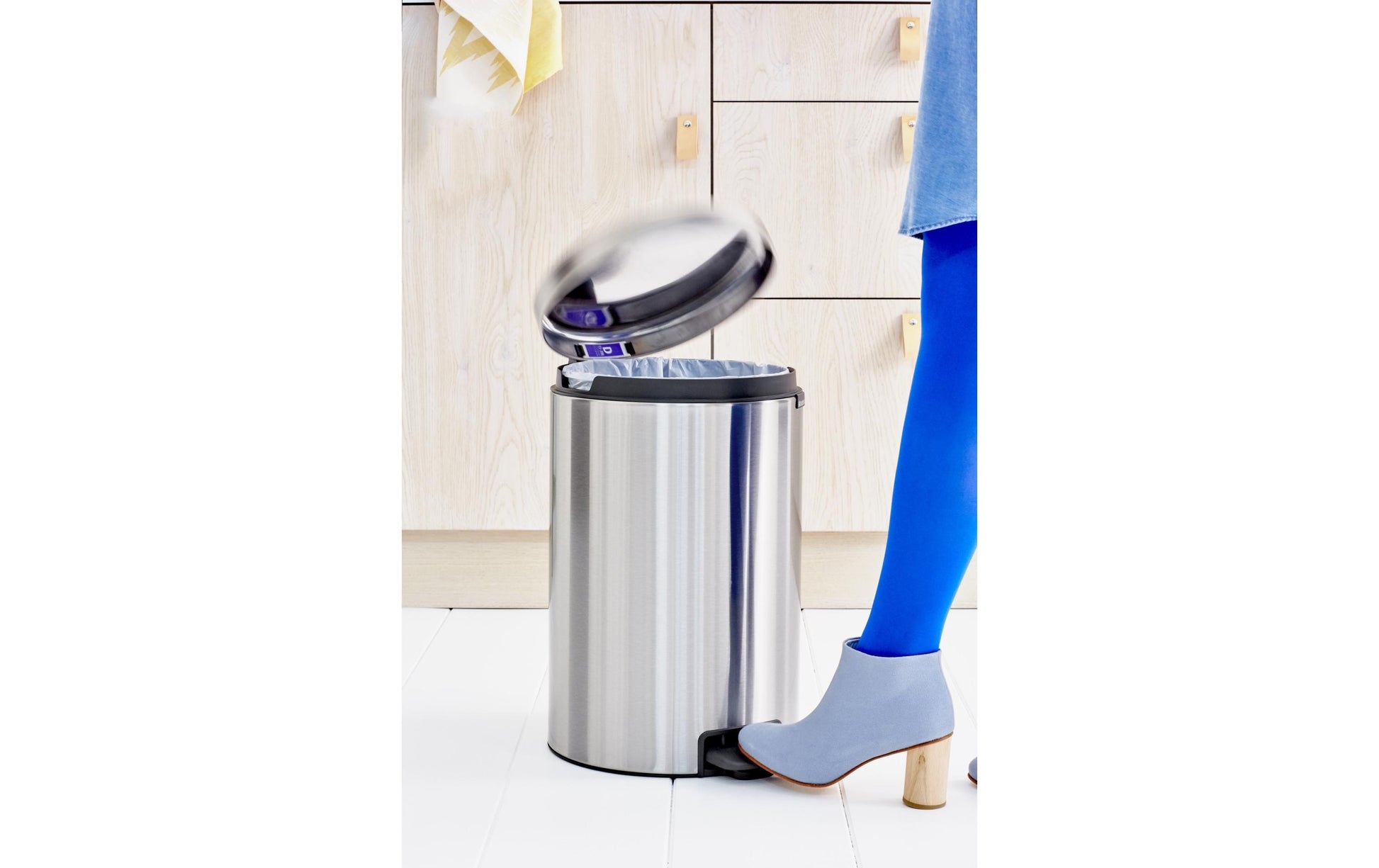 Brabantia NewIcon Papierkorb – 20 l – Edelstahl, silber matt – Ø 290 × H 467 mm