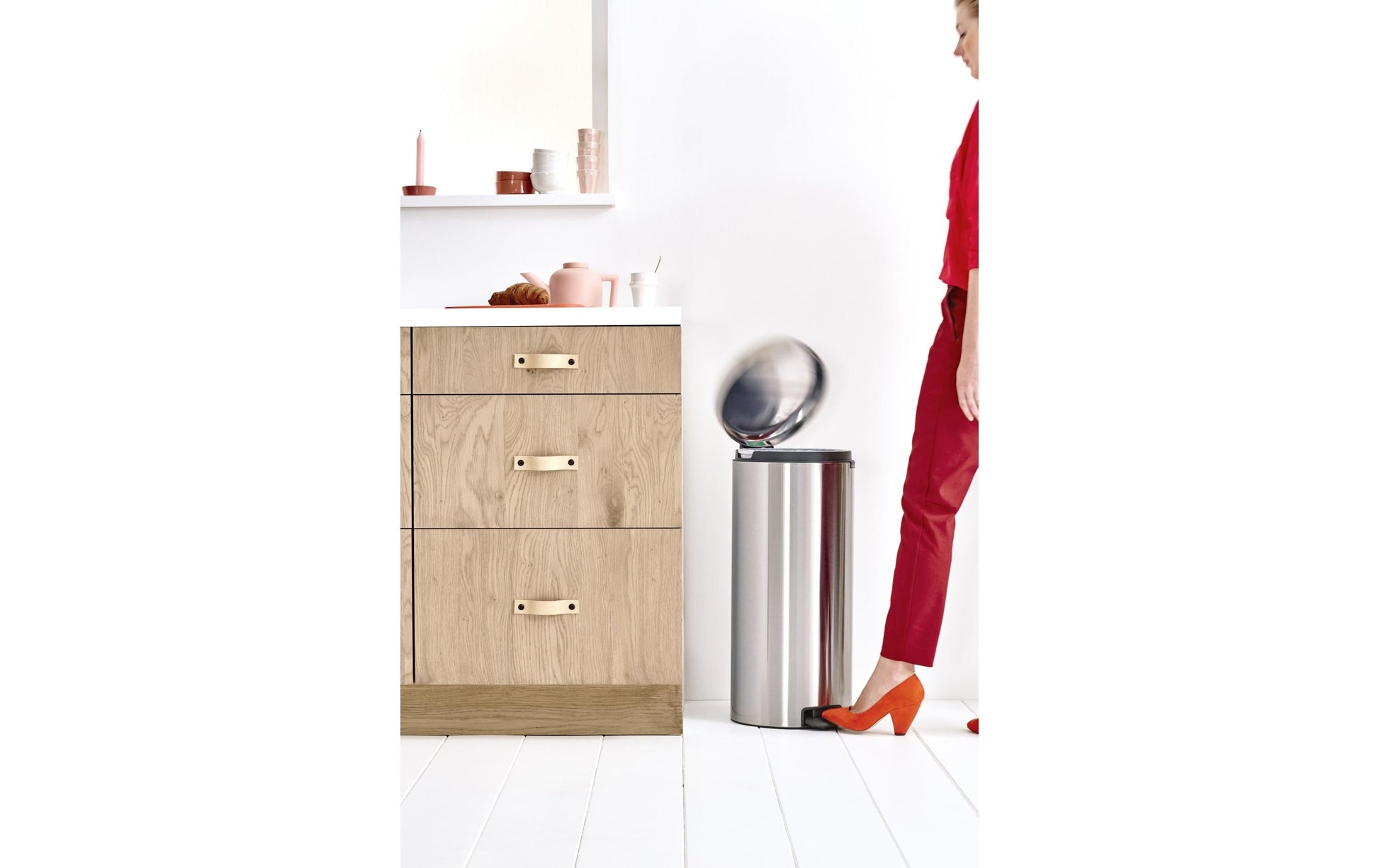 Brabantia NewIcon Treteimer – 30 l – Edelstahl, rund – Anti-Fingerprint, Anti-Rutsch-Basis