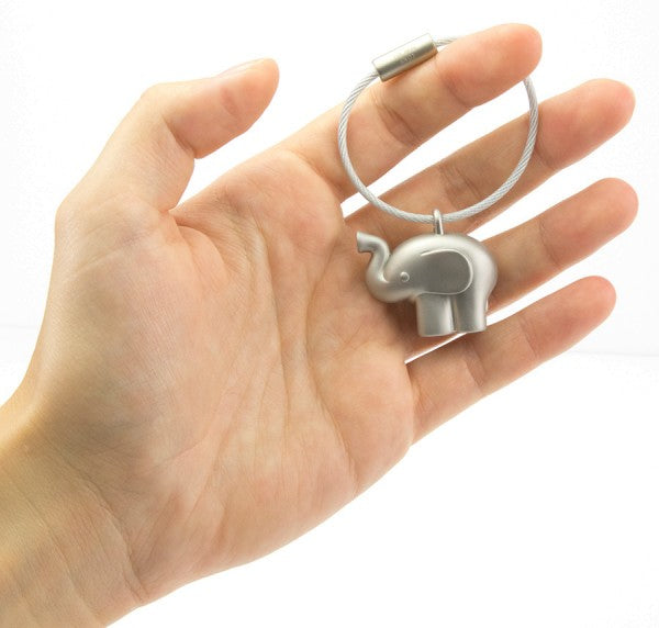 TROIKA Schlüsselanhänger Little Elephant – Silber, 17 × 30 mm