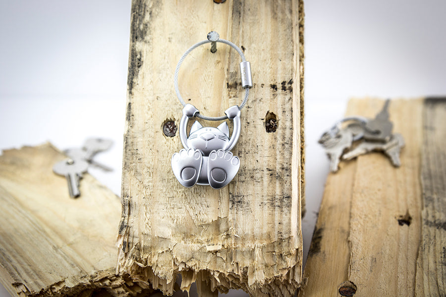 TROIKA Schlüsselanhänger Katze – Silber, 36 × 11 mm