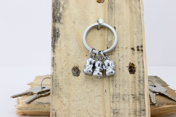 TROIKA Schlüsselanhänger Three Monkeys – Chrom, Silber, 30 × 9 mm