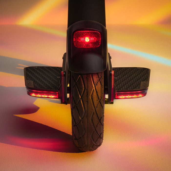 Pure Electric x McLaren – E-Scooter – 500 W, 10", 25 km/h, Reichweite bis 40 km, 432 Wh, schwarz