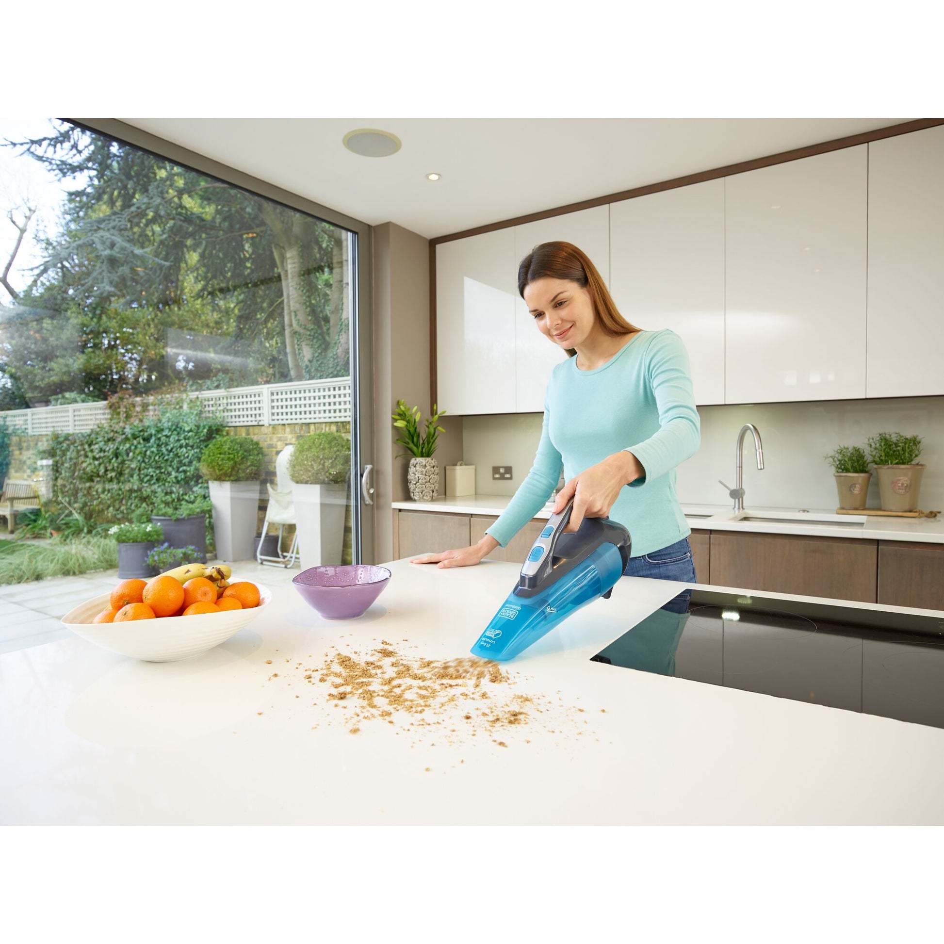Black & Decker Black+Decker WDA320J – Akku-Handstaubsauger – Nass/Trocken, 10,8 V, 10 min, 0,24 l – Schwarz/Türkis