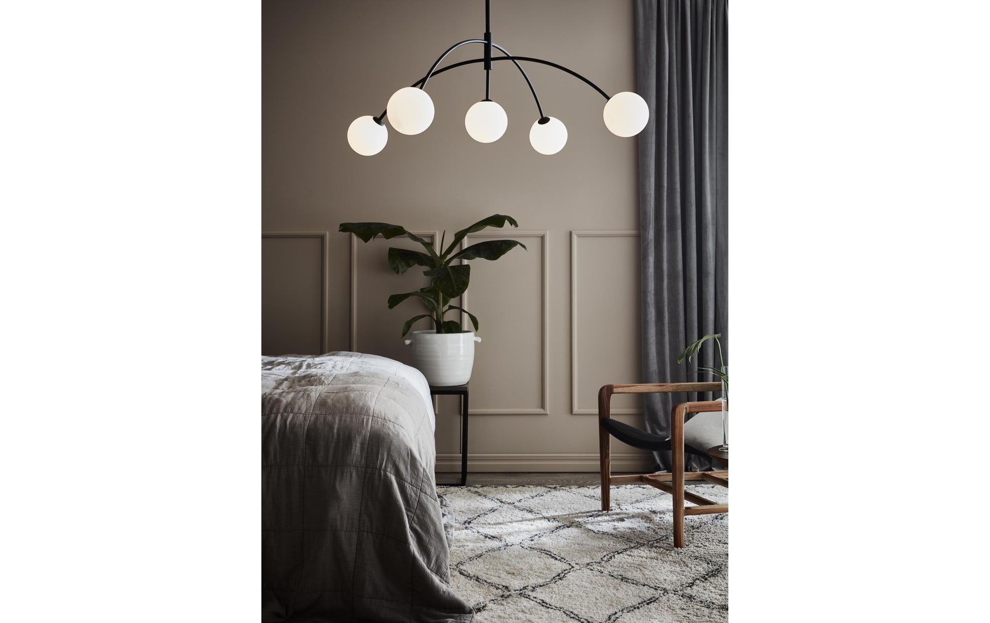 Markslöjd Deckenleuchte – Ø 117 × 65,5 cm, 1020 lm, 140 W, 2800 K (warmweiss), dimmbar, weiss, G9, 5-flammig