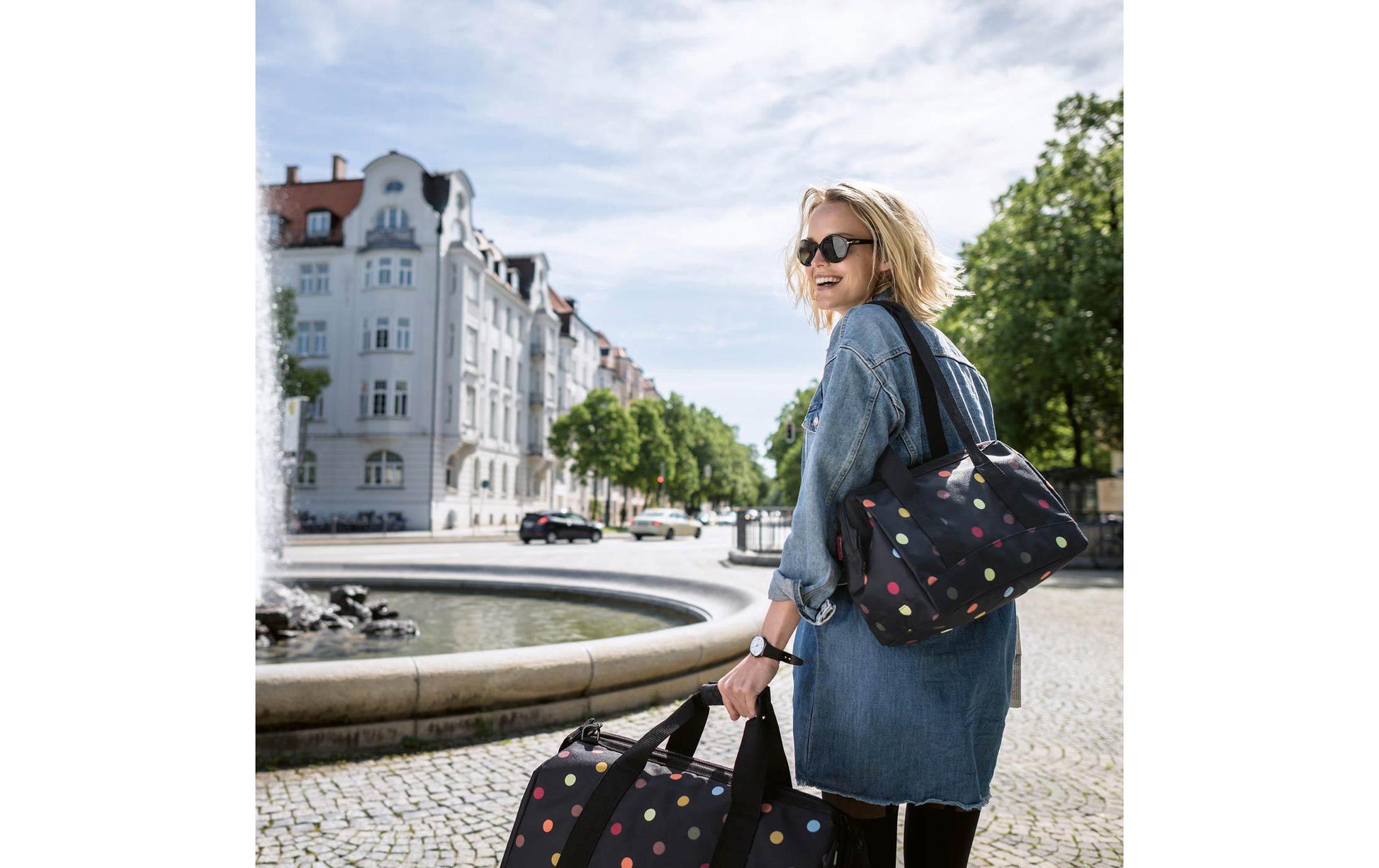 Reisenthel Umhängetasche Allrounder L Dots – Polyester, Schwarz, 48 × 29 × 39,5 cm