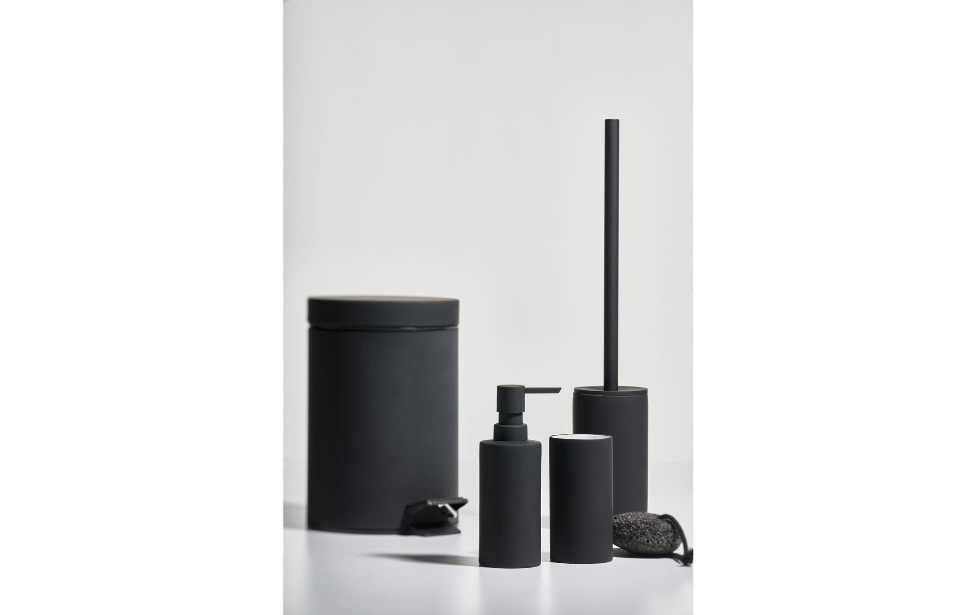 Zone Denmark Papierkorb – 3 l – Edelstahl – Ø 170 × H 250 mm