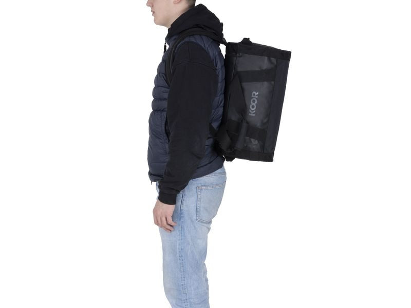 KOOR Sporttasche – 30 l, aus rPET, schwarz, 30,5 × 40 × 50 cm