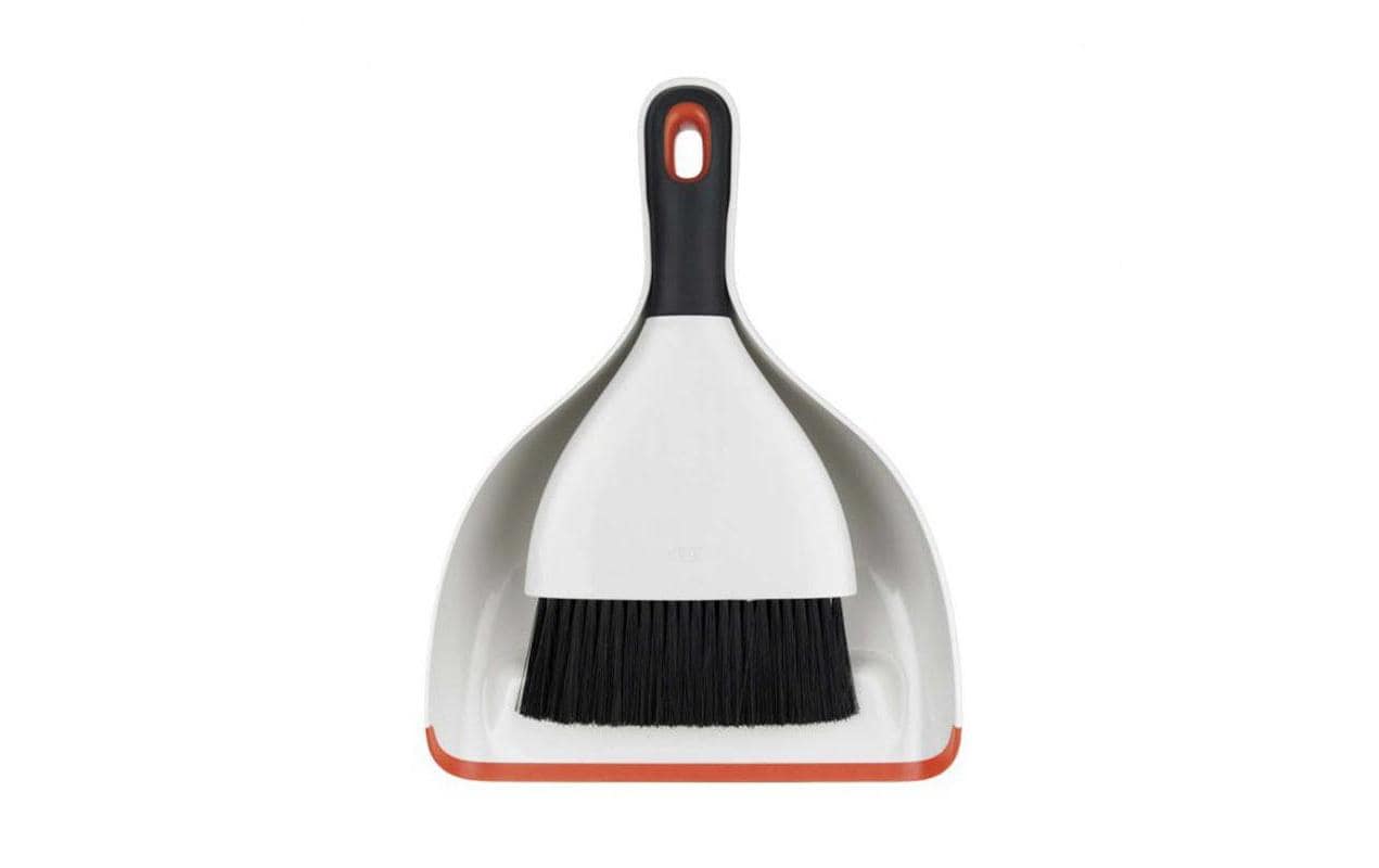 OXO Good Grips Kehrgarnitur – 30 cm, Kunststoff, Grau, arretierbarer Besen, rutschfester Griff