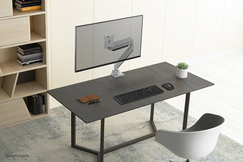Neomounts NM-D775SILVER – Tischhalterung, Tischklemme, bis 32", VESA 100 × 75 mm, 16 kg, neigbar, Gasfeder-Dämpfung
