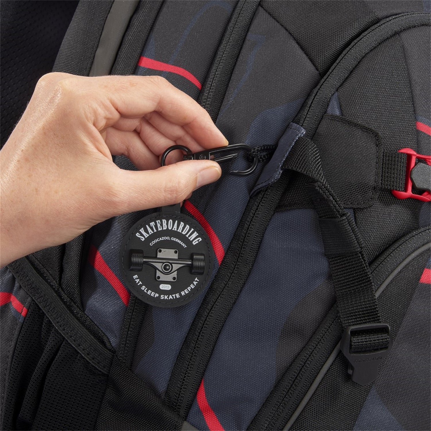 Coocazoo Rucksack Mate – Lava Lines – 30 l – B 30,0 × H 44,0 × T 23,0 cm – recycelte Materialien