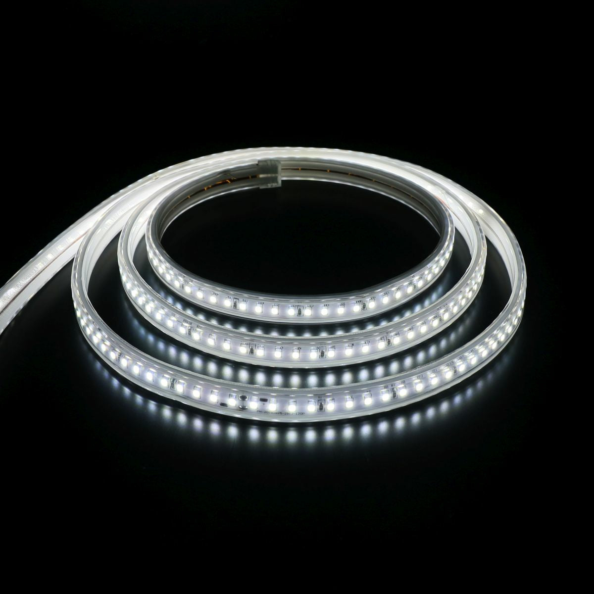 Elbro LED-Streifen Aussen K227056 – 50 m – 250 W – Kaltweiss, 4000 K – IP65 – Netzbetrieb – Transparent