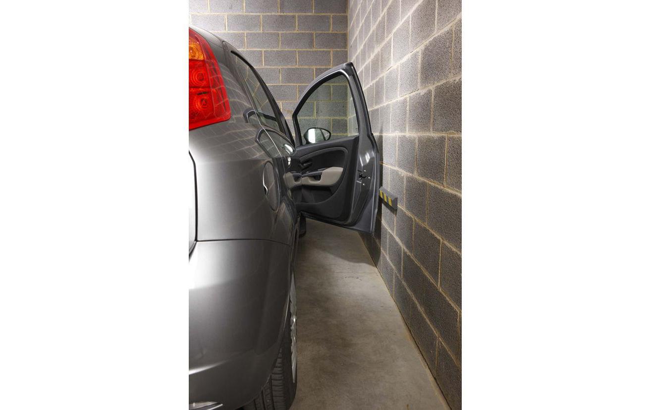 Mottez Wandschutz – 500 × 70 × 30 mm, Schaumstoff, Schwarz/Gelb, selbstklebend