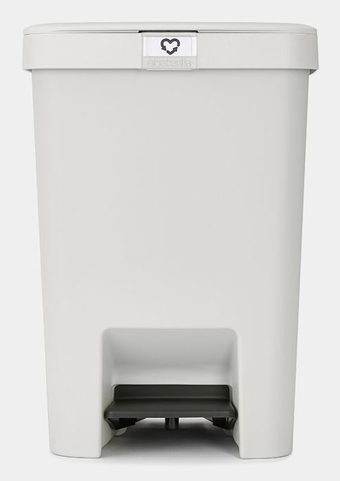 Brabantia Treteimer StepUp – 25 l – Recycling-Kunststoff, rechteckig – hellgrau