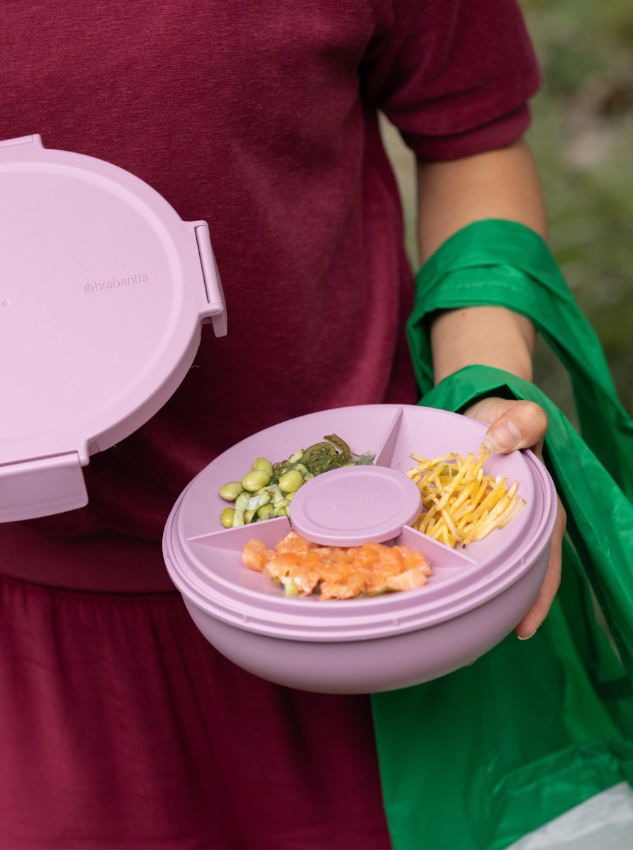 Brabantia Salatschüssel Make & Take – 1,3 l, Ø 21,5 cm, Kunststoff, Rosa, mit Deckel, spülmaschinenfest