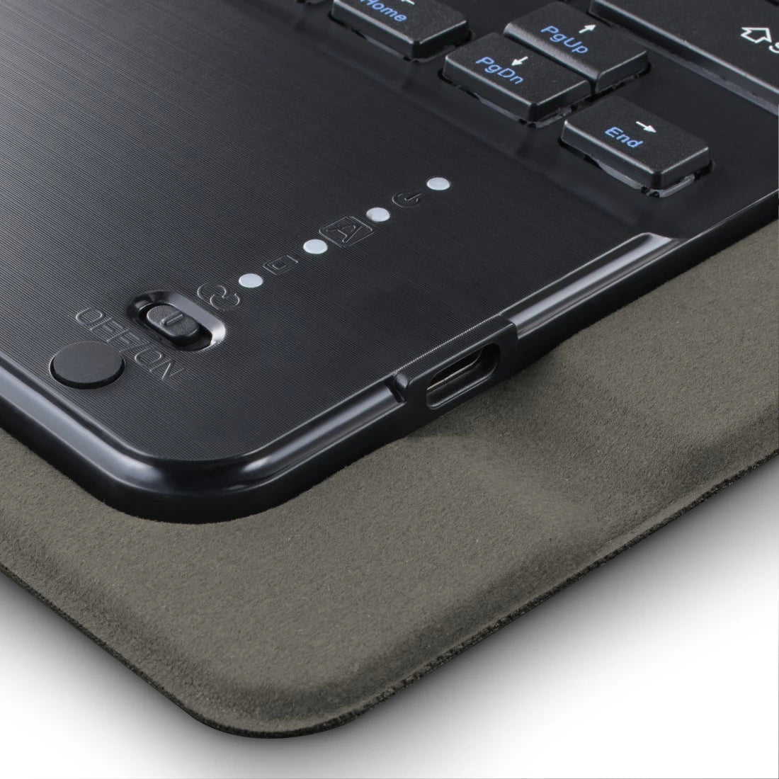 Hama Premium Tastatur-Case für Samsung Galaxy Tab S11 11" – QWERTZ, mit Akku – Schwarz