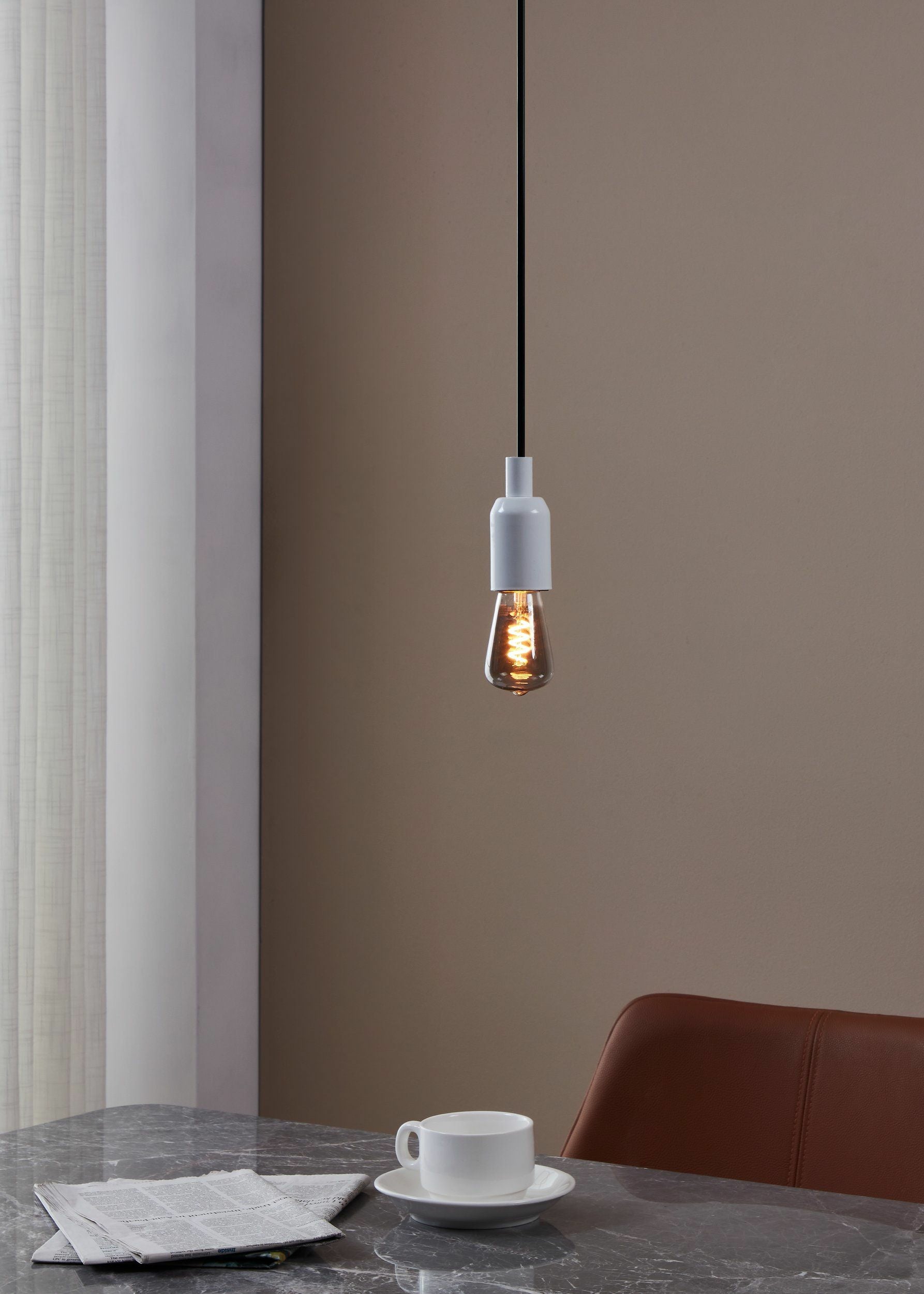 EGLO Leuchtmittel E27 ST48 – Warmweiss 2000 K, 100 lm, 4 W, dimmbar – IP20 – 1 Stk. – Schwarz, Glas