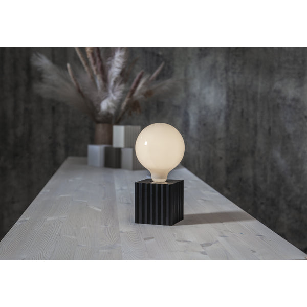 Star Trading LED-Leuchtmittel E27 Globe (G125) – Warmweiss 2700 K, 800 lm, 7,5 W – Transparent