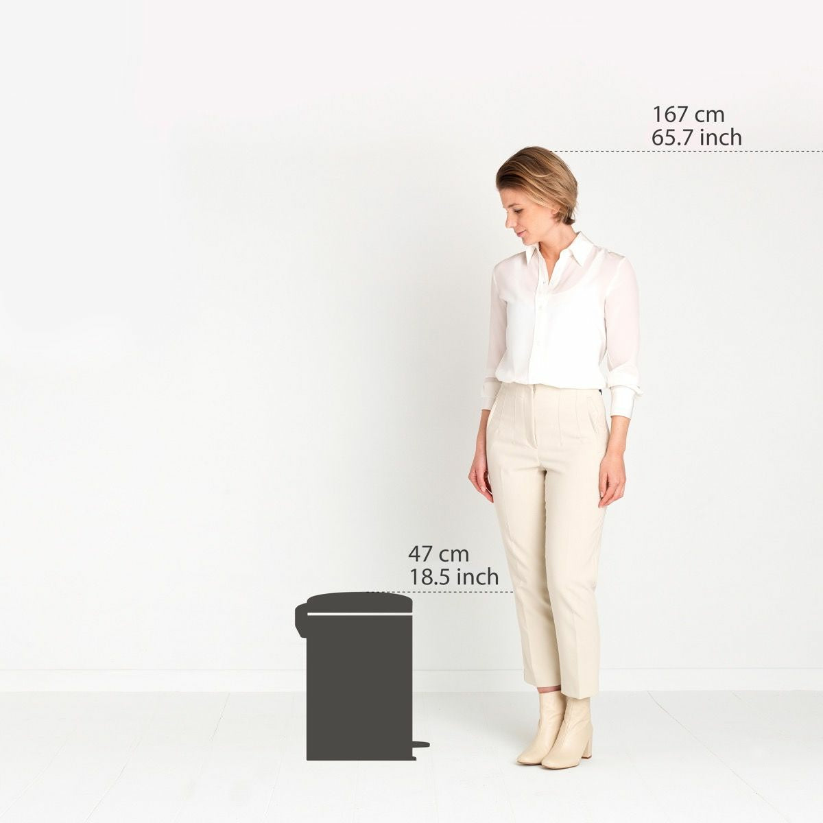 Brabantia NewIcon Papierkorb – 20 l, mit Deckel – Stahl, Grün – B × H × T 290 × 467 × 380 mm