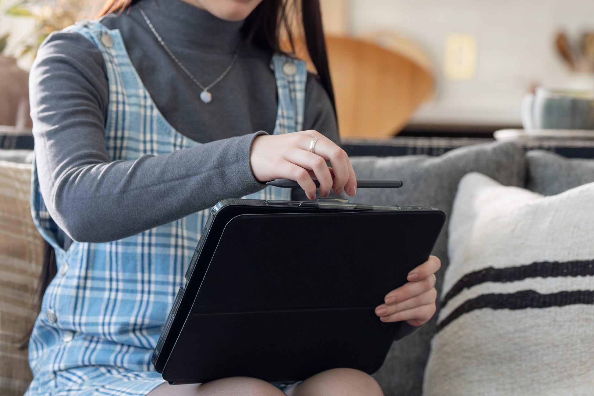ZAGG PROKEYS 2 – Tastatur, DE-Layout (DE), Schwarz – für iPad Pro 11" (M4, M5)