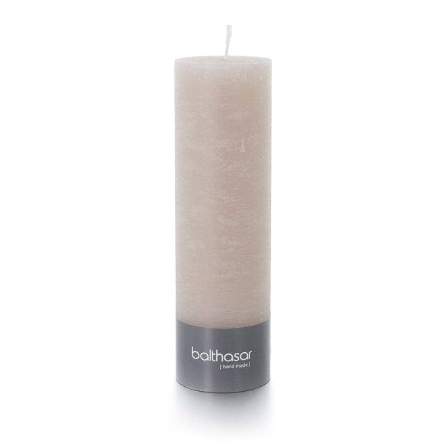 Balthasar Zylinderkerze – Ø 6 × 20 cm – 75 h – Paraffin, Taupe