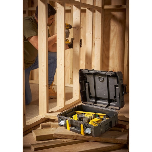 Stanley Werkzeugkasten TSTAK I, 349 × 442 × 184 mm, 14 l, Metall, Kunststoff, schwarz, mit Tragegriff