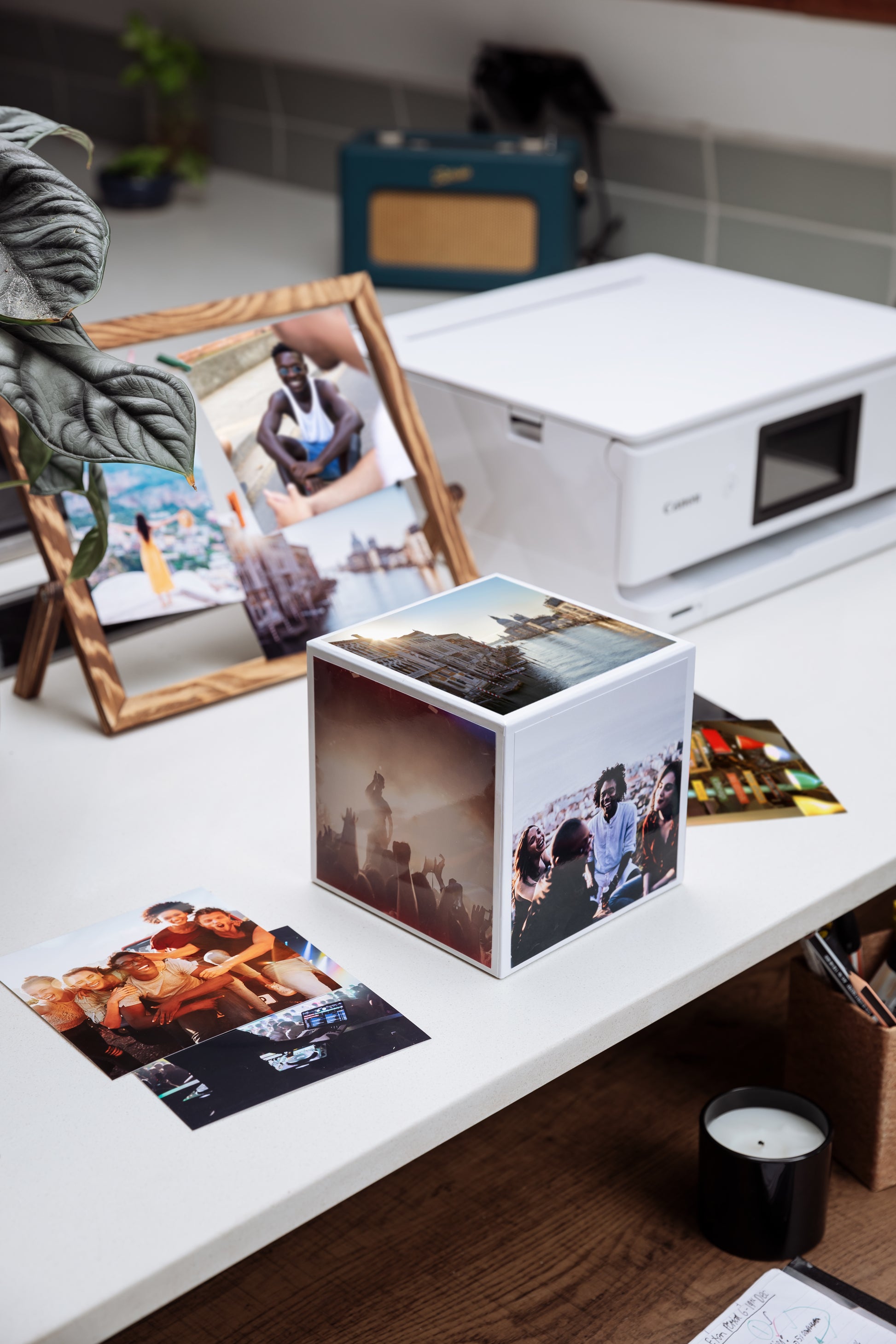 Canon Photo Cube Creative Papier-Set – glänzend, 127 × 127 mm, 40 Blatt, inkl. Rahmen – für Canon-Drucker
